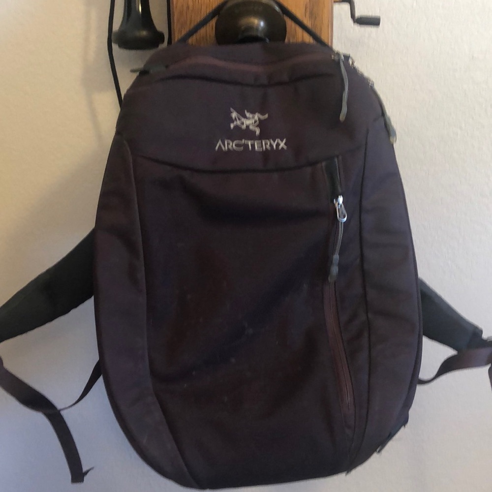 Arcteryx blade 24 backpack